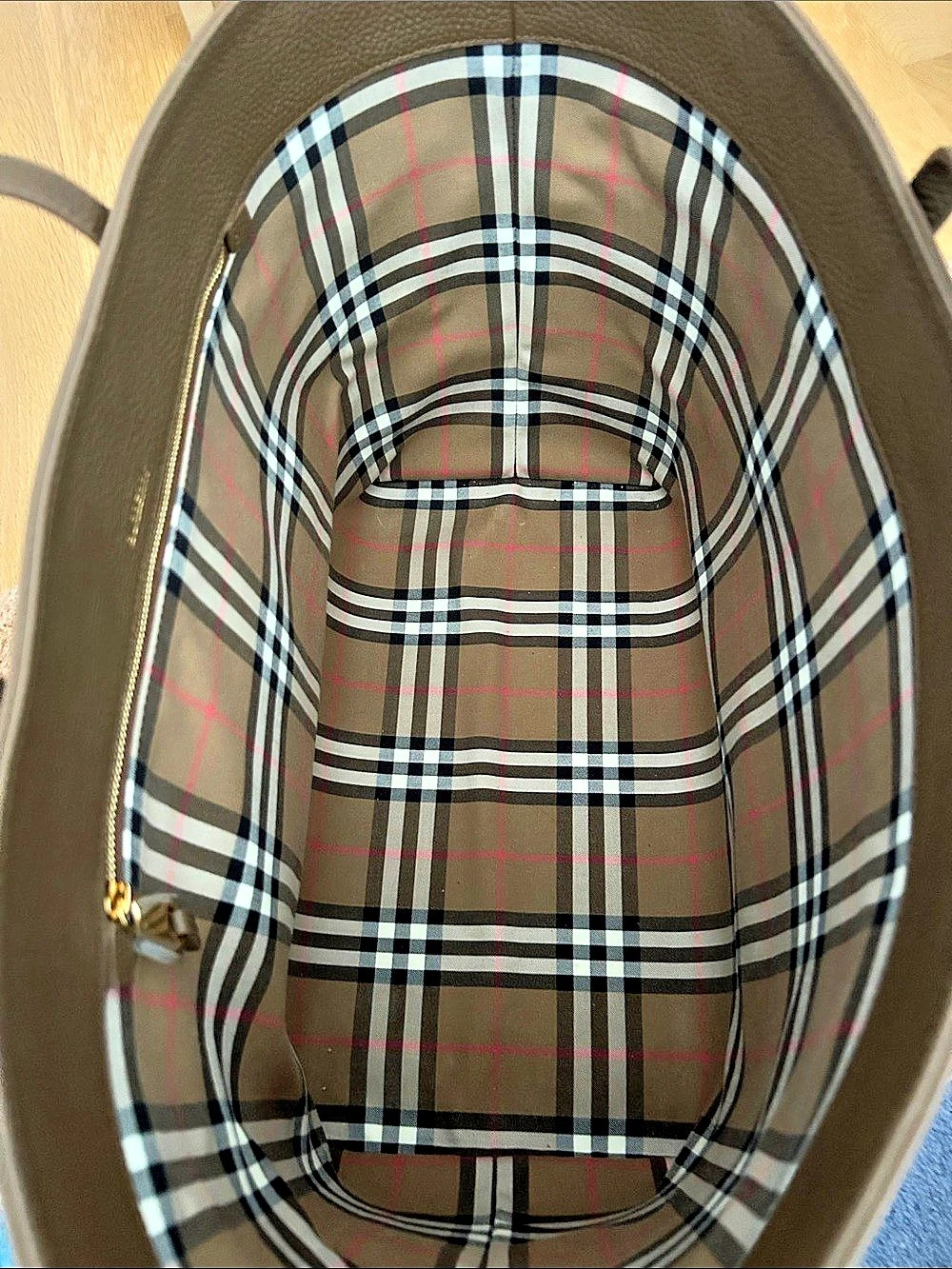 Burberry Plaid Lined Leather Tote in Brown - Picture 3 of 3